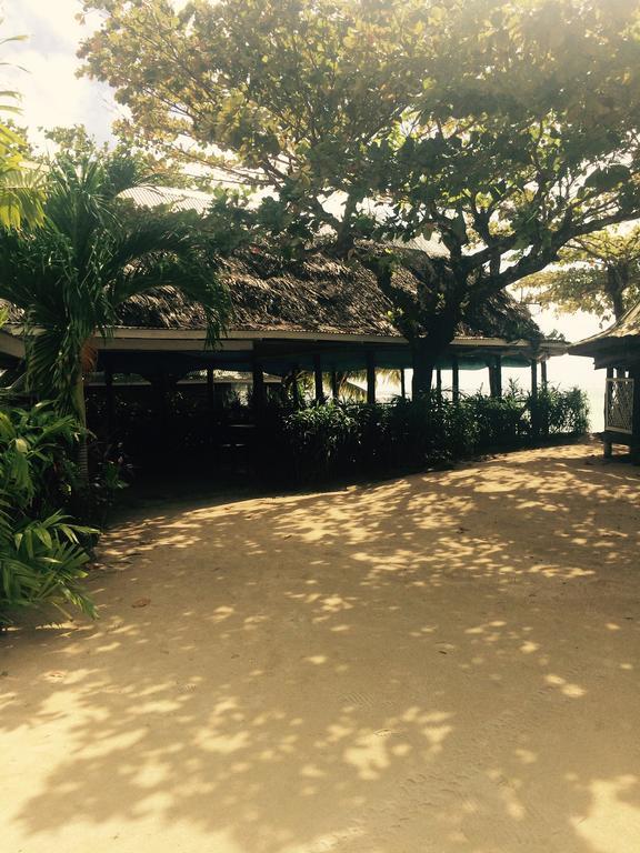 Vacations Beach Fale Hotel Manase Exterior foto