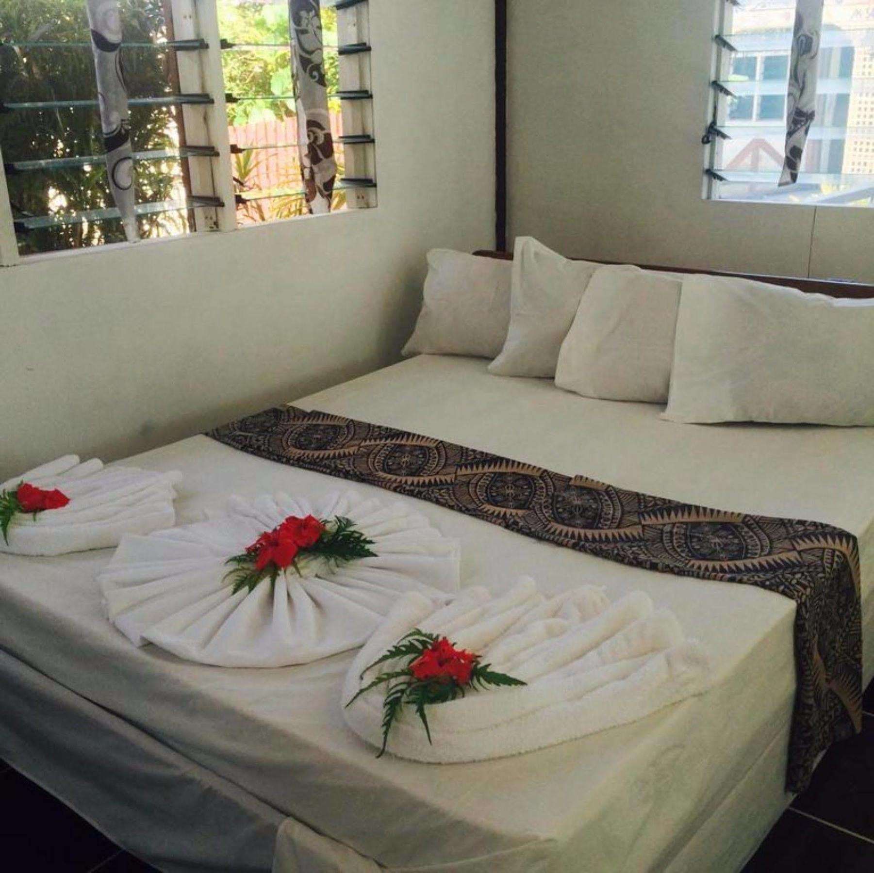 Vacations Beach Fale Hotel Manase Exterior foto