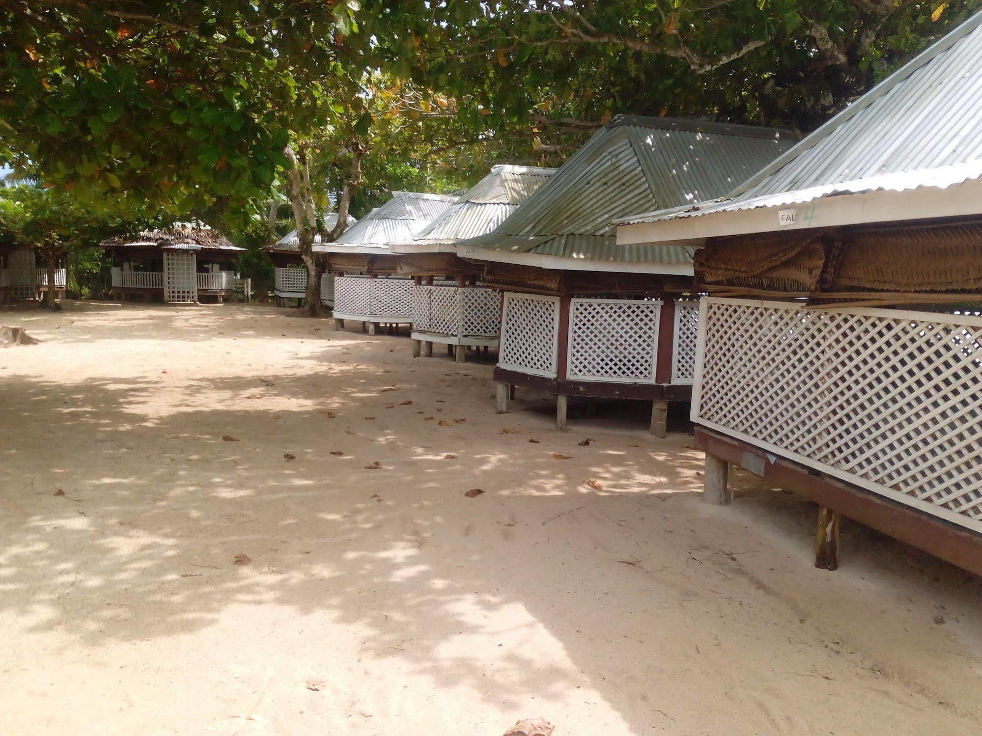 Vacations Beach Fale Hotel Manase Exterior foto